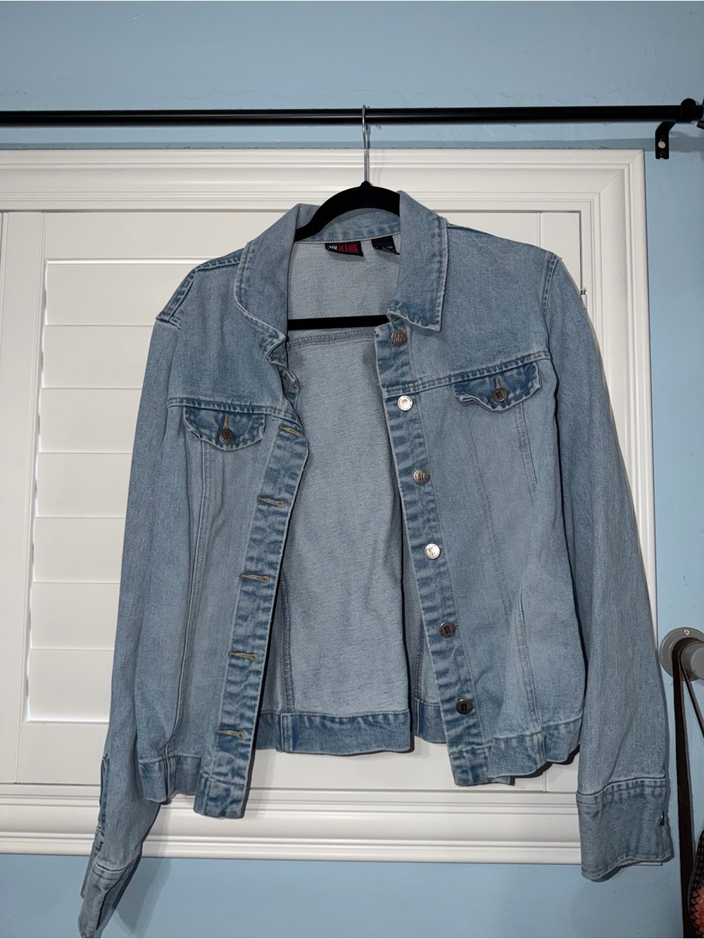 Light Wash Denim Jacket - Unbranded Women's Classic Jean Jacket